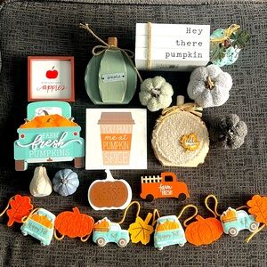 Fall Tiered Tray Decor (15 Pieces)